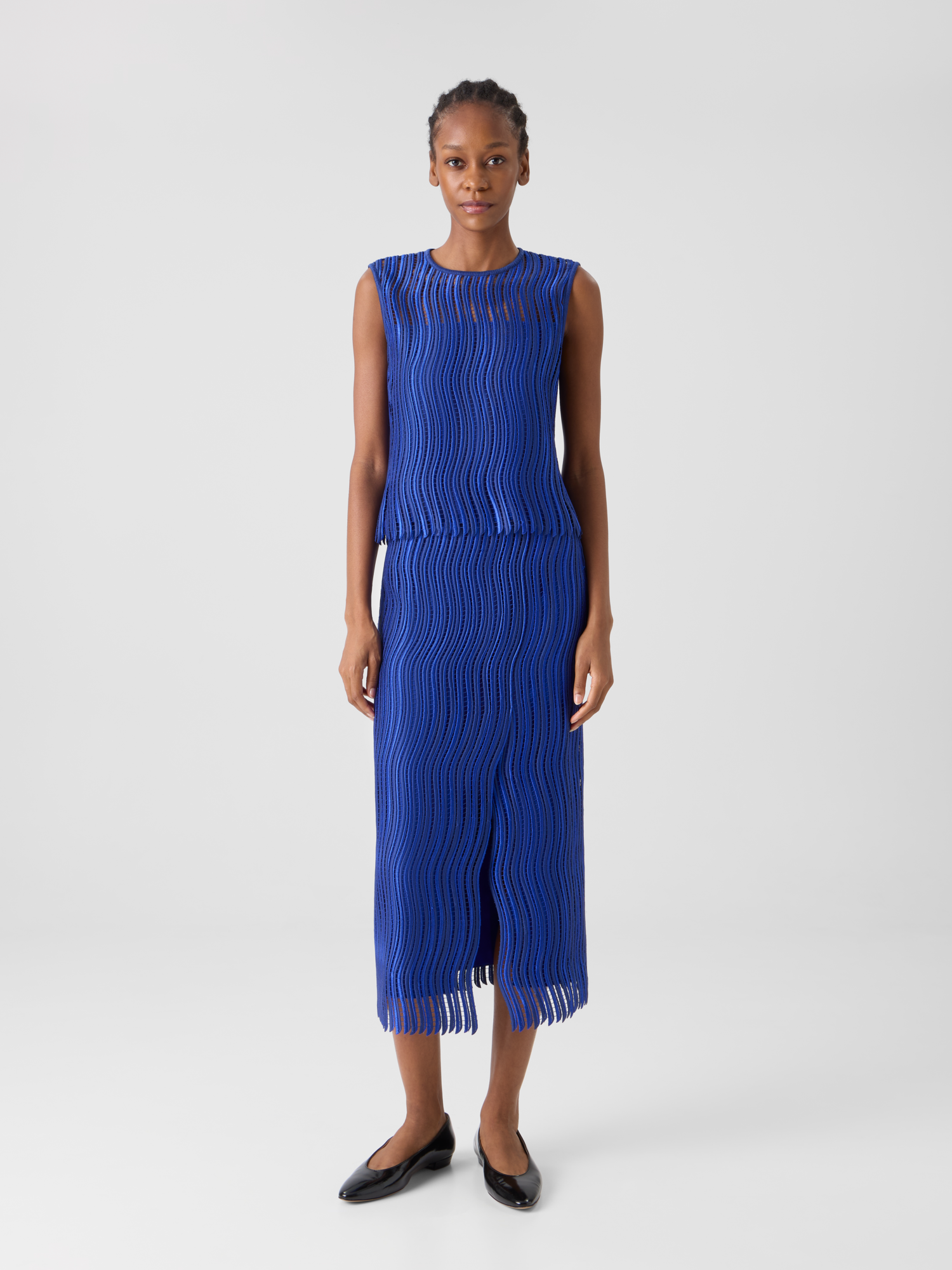 img_3eedf4fc-e052-4c7c-a6d5-5e03935024eb.png Midi Pencil Skirt in Wave Guipure - Image 1