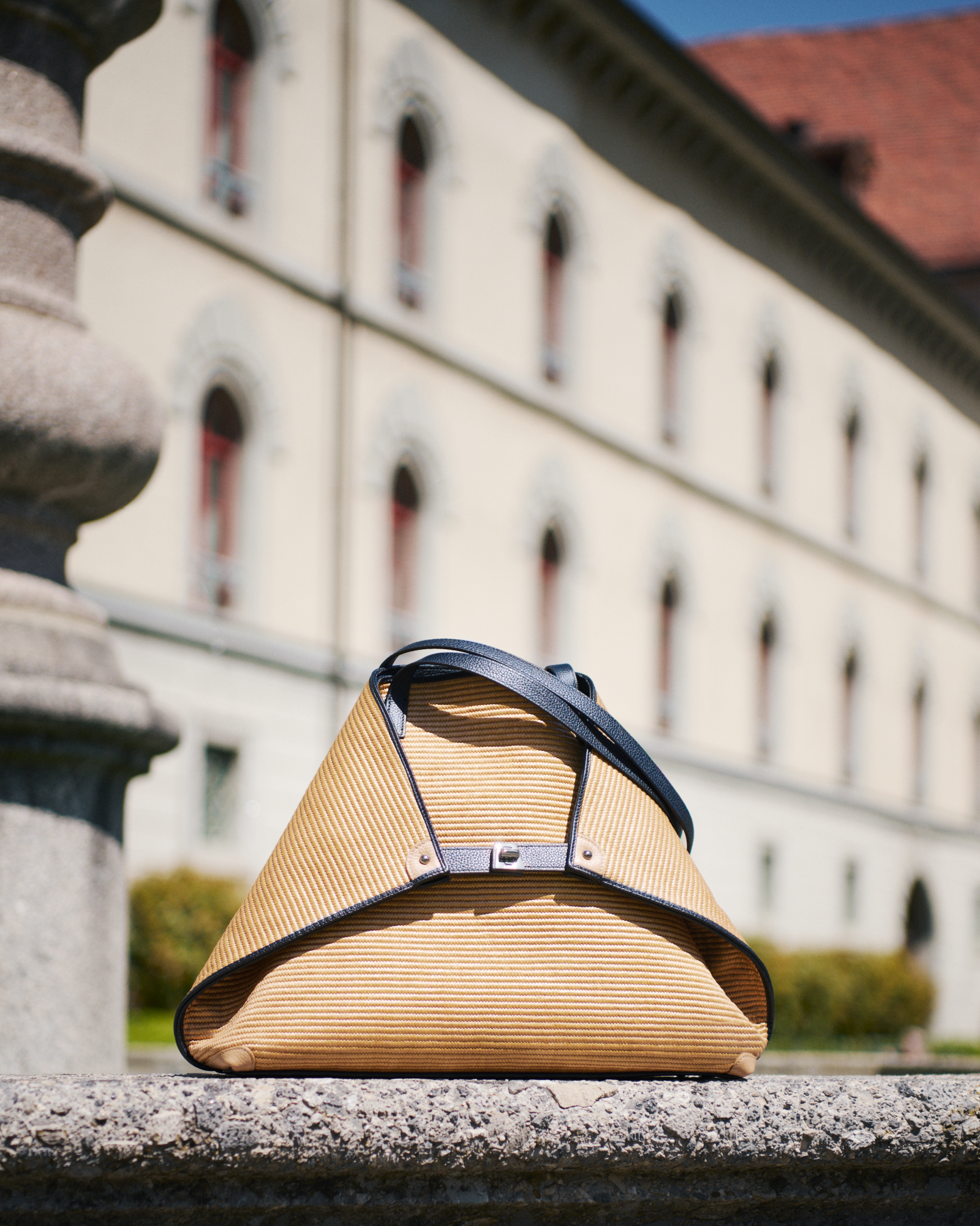 img_eb4dd1b2-436a-4341-9fb8-9dbe9e788d02.png Ai Medium Shoulder Tote - Image 1